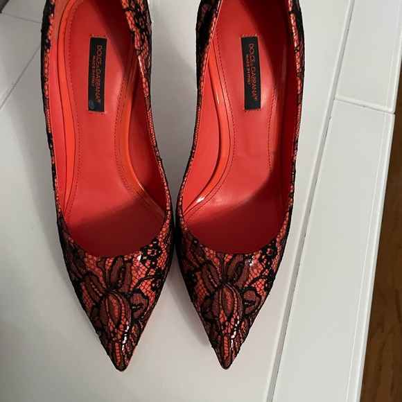 Brand New Dolce Gabbana pumps red size IT 37/US 6.5 - Picture 2 of 9